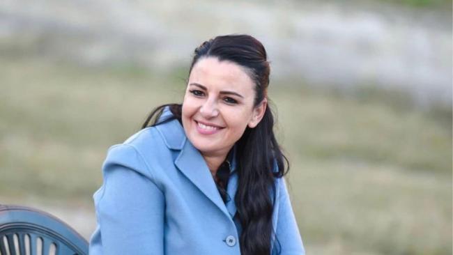 Emri:  belinda-balluku-ofsdfs.jpg

Shikime: 368

Madhsia:  19.7 KB