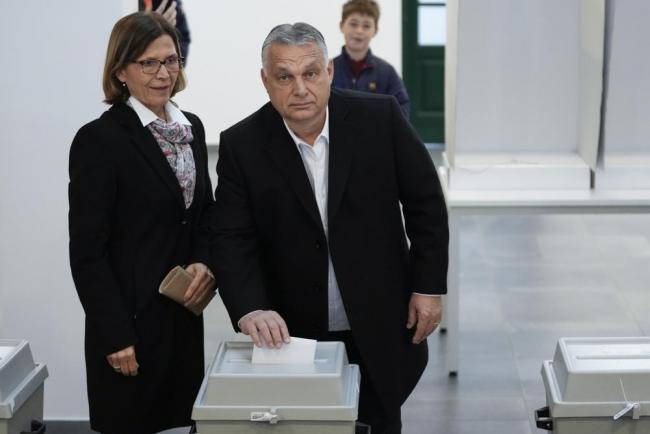 Emri:  OrbanBudapest.jpg

Shikime: 129

Madhsia:  24.8 KB