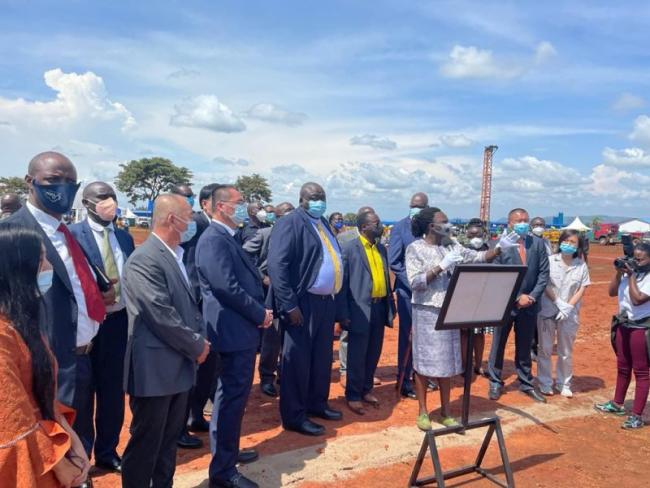 Emri:  Uganda-gold-mining.jpg

Shikime: 137

Madhsia:  51.4 KB
