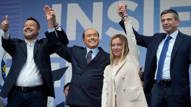 Emri:  giorgia-meloni-silvio-berluskoni.jpg

Shikime: 404

Madhsia:  31.8 KB