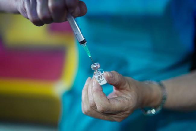 Emri:  pfizer-vaccine-3-1200x800.jpg

Shikime: 317

Madhsia:  19.9 KB