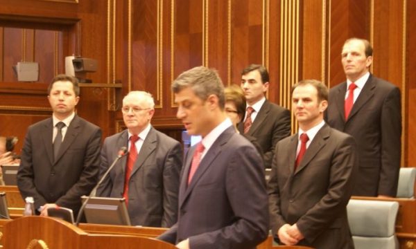 Emri:  kosova.jpg

Shikime: 248

Madhsia:  38.7 KB