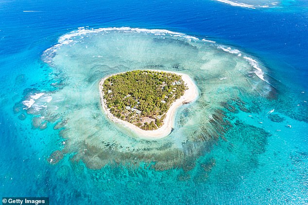 Emri:  45810699-9816787-An_aerial_view_of_Tavarua_where_Page_is_said_to_have_spent_most_-a-108_16272478.jpg

Shikime: 706

Madhsia:  89.6 KB