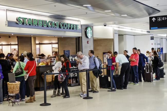Emri:  Starbucks_long_line_2.jpg

Shikime: 199

Madhsia:  49.8 KB