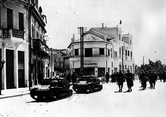 Emri:  Italian_troops_in_Durres.jpg

Shikime: 774

Madhsia:  91.4 KB