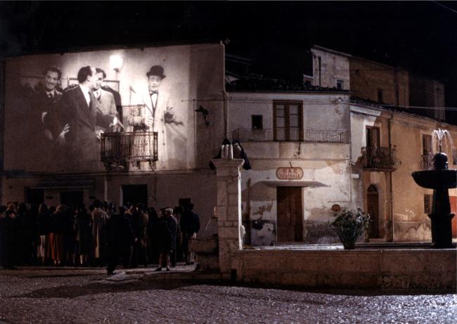 Emri:  NUOVO_CINEMA_PARADISO_24-2048x1452.jpg

Shikime: 669

Madhsia:  44.4 KB