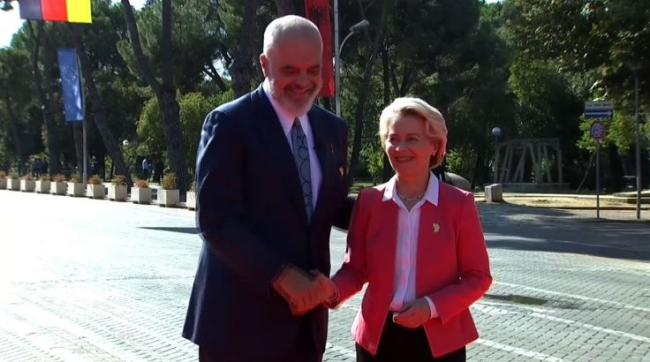 Emri:  Ursula-von-der-Leyen-edi-rama-samiti-i-berlinit-tirane7.jpg

Shikime: 139

Madhsia:  37.8 KB