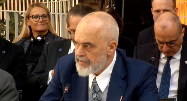 Emri:  edi-rama8.jpg

Shikime: 135

Madhsia:  30.9 KB