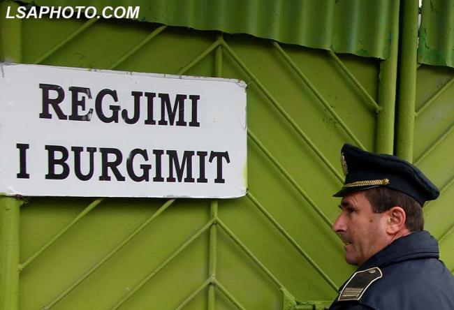 Emri:  burgu-325-ne-tirane.jpg

Shikime: 160

Madhsia:  37.7 KB