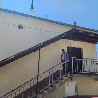 Emri:  Beqir-Beqaj-at-cultural-house-in-Bellobrad-320x320-1.jpg

Shikime: 543

Madhsia:  17.2 KB
