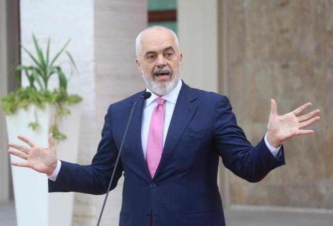 Emri:  Rama-pas-mbledhjes-se-qeverise-.jpg

Shikime: 336

Madhsia:  25.4 KB