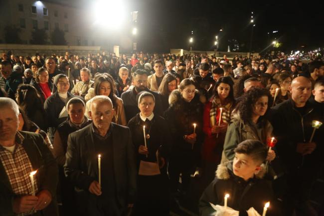 Emri:  p1.jpg

Shikime: 1507

Madhsia:  40.1 KB