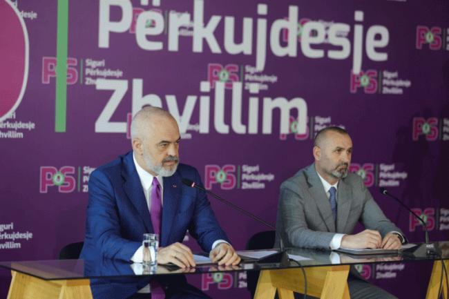 Emri:  Edi-Rama-dhe-Ulsi-Manja-11-maj-2022-768x512.jpg

Shikime: 161

Madhsia:  36.8 KB