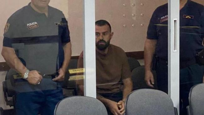Emri:  valter-bami.jpg

Shikime: 774

Madhsia:  26.2 KB