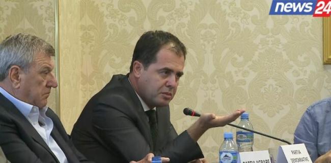 Emri:  bylykbashi-770x380-1.jpg

Shikime: 1310

Madhsia:  28.7 KB