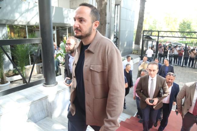 Emri:  Salianji.jpg

Shikime: 766

Madhsia:  47.5 KB