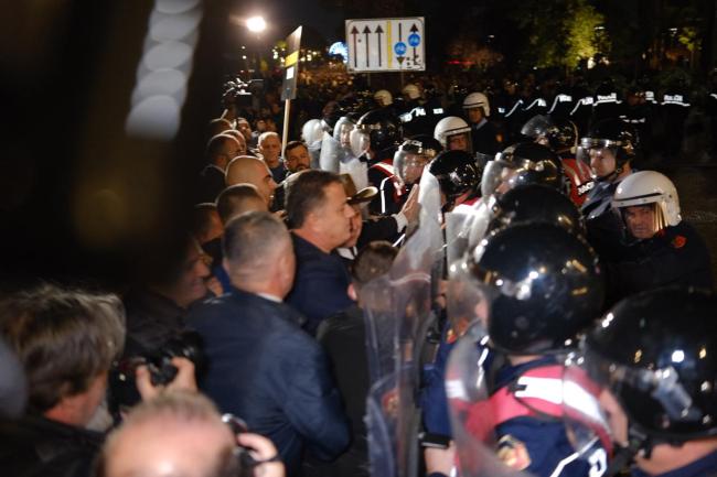 Emri:  protest-flamur-noka.jpg

Shikime: 522

Madhsia:  39.8 KB