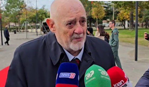 Emri:  Nedin-Vlora.jpg

Shikime: 231

Madhsia:  38.8 KB