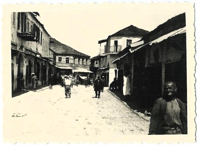 Emri:  26.jpg

Shikime: 277

Madhsia:  42.0 KB