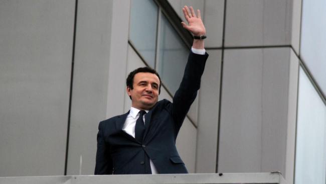 Emri:  2020-05-28T164620Z-albin-kurti-KOSOVO-POLITICS-PROTEST.jpg

Shikime: 15

Madhsia:  17.9 KB