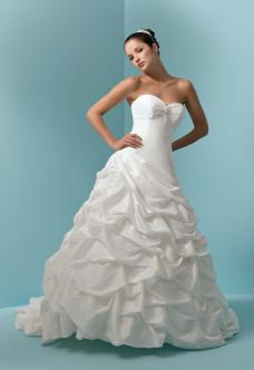 Emri:  Fashion_BridalGown_1606_F_.jpg

Shikime: 3187

Madhsia:  7.4 KB