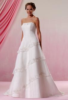 Emri:  Fashion_BridalGown_50.jpg

Shikime: 3205

Madhsia:  32.9 KB