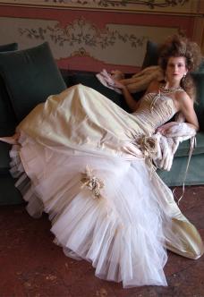 Emri:  Fashion_BridalGown_Bice_228_332.jpg

Shikime: 2744

Madhsia:  13.6 KB