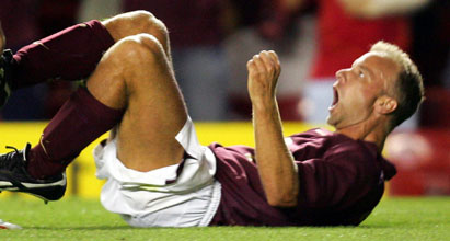 Emri:  bergkamp_411.jpg

Shikime: 313

Madhsia:  23.4 KB