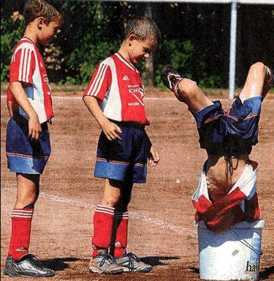 Emri:  27soccer.jpg

Shikime: 317

Madhsia:  42.1 KB