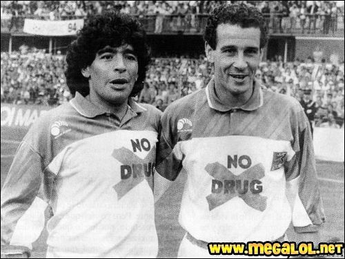 Emri:  maradona4on.jpg

Shikime: 294

Madhsia:  45.1 KB