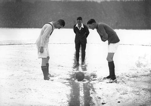 Emri:  Soccer%20ENG%20con%20neve.jpg

Shikime: 275

Madhsia:  24.7 KB