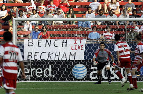 Emri:  beckhamfanap468x309of8.jpg

Shikime: 356

Madhsia:  67.6 KB