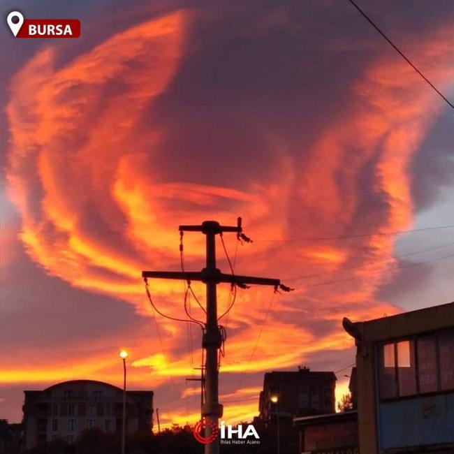 Emri:  fiery-lenticular-cloud-turkey-5.jpg

Shikime: 192

Madhsia:  39.5 KB