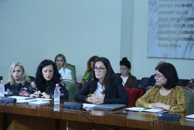 Emri:  Delina-Ibrahimi-ne-parlament.jpg

Shikime: 7

Madhsia:  33.5 KB