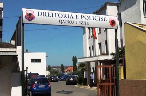 Emri:  policia-lezhe.jpg

Shikime: 116

Madhsia:  58.0 KB