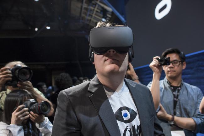 Emri:  palmer-luckey-22.jpg

Shikime: 44

Madhsia:  32.9 KB